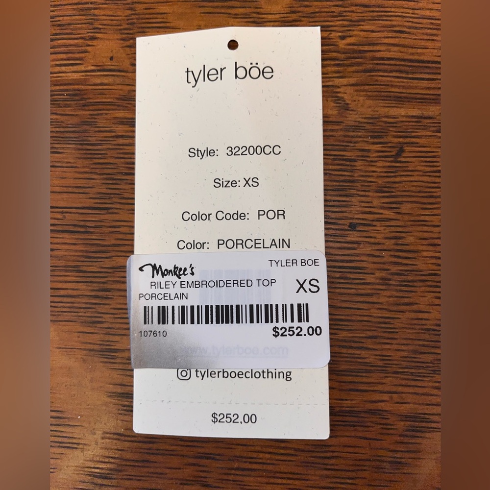 Tyler Boe Riley Embroidered Top - Picture 16 of 16